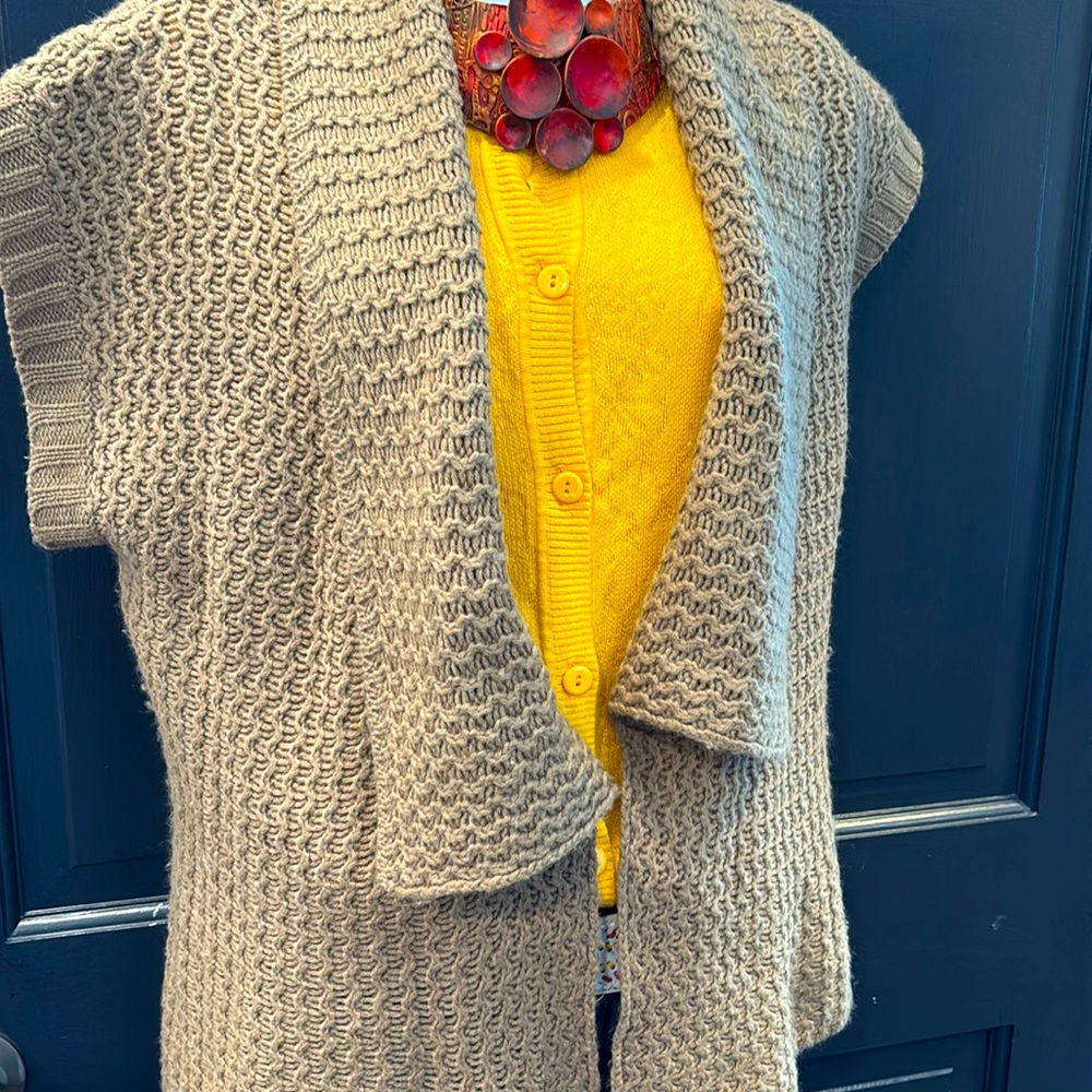 Kenar Brown Sweater, Short Sleeve, Size M, 50% Wool And 50% Acrylic